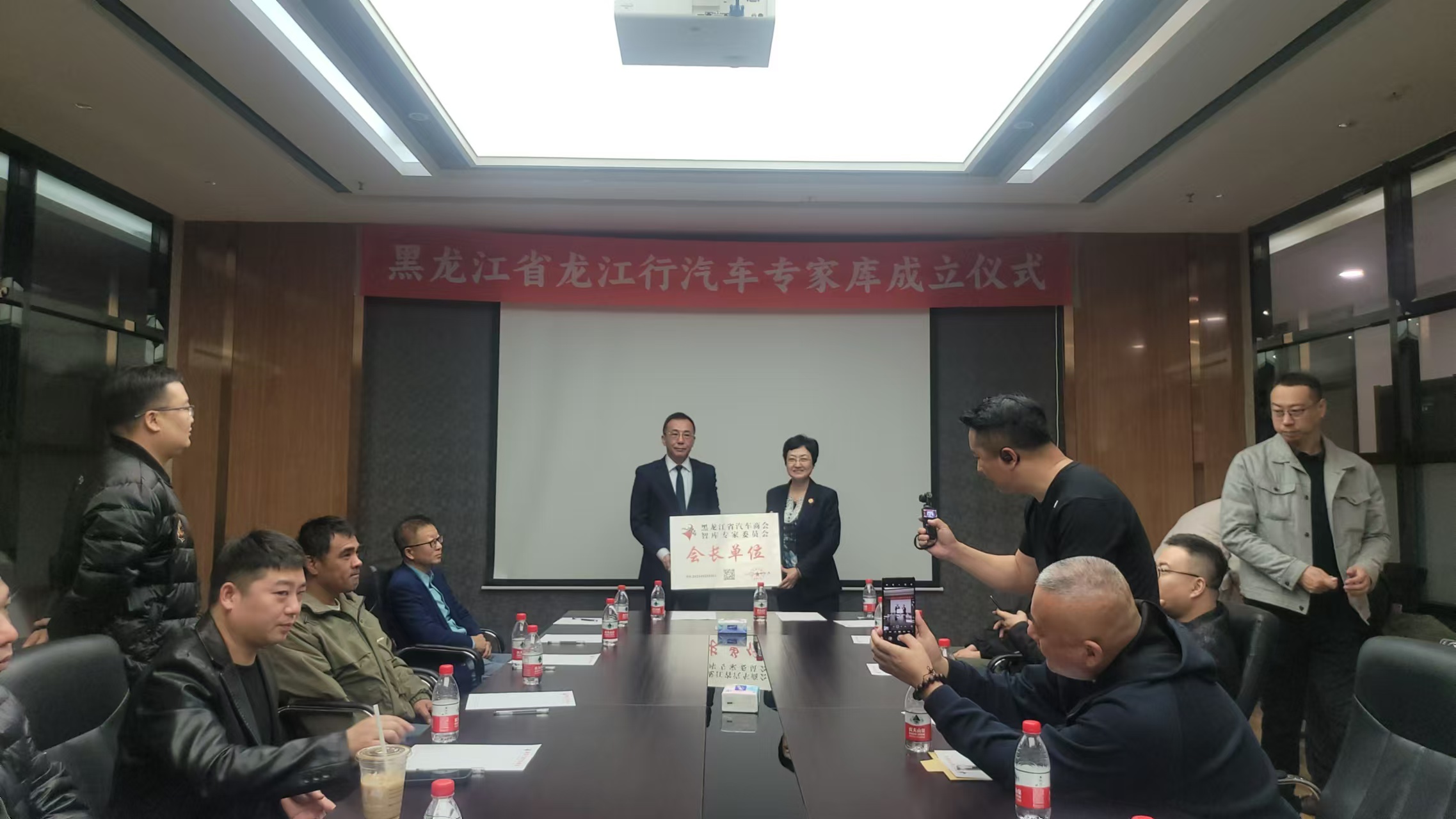 ����������ר�ҿ����ѡ���ֳ�